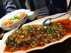 招牌大鲫鱼-锦庐道地川菜(来福士店)