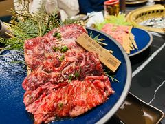 -山川小町·极番烧肉(新地假日广场店)