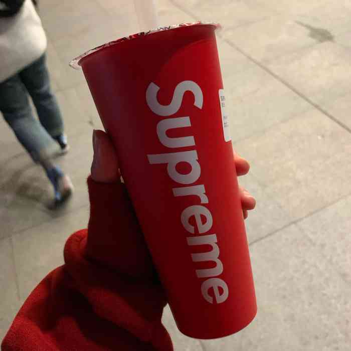 supreme tea(华润万家店)-"乐购一楼新开的奶茶店,现在应该叫华润万家