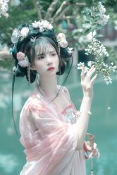 -一揽芳华汉服旗袍体验馆(拙政园店)