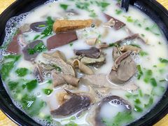 -津津老鸭粉丝馆(正东路店)