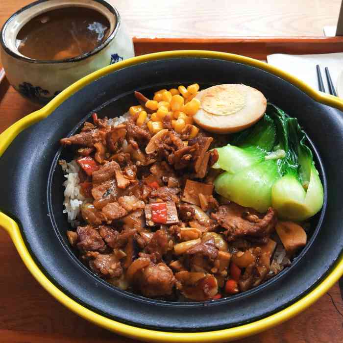 瓦煲记-"猫咪在旁边看病的那两天在这吃的,人均20."-大众点评移动版