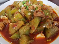 青笋烧肥肠-重庆川菜馆