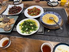 -三锅莊·牦牛肉火锅·香格里拉特色藏餐宴请餐厅(菱角塘路店)