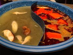 重庆红油经典鸳鸯锅-王歘歘·chuǎ火锅(五道营店)