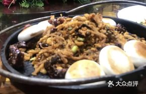 Stewed Pig Tail with Potatoes