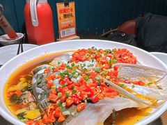剁椒鱼头-味上湘菜馆(岳麓山店)