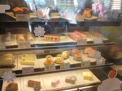 面包甜点陈列柜-麦当劳(南京宁海路店)