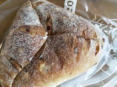 牛角包-Juicy Bakery(大学路店)