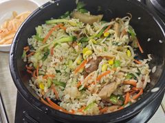 -拌来拌去石鍋拌飯(文鼎店)