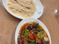 -歹歹的加个面过油肉拌面