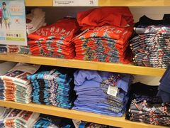 -优衣库(广州番禺万达广场店)