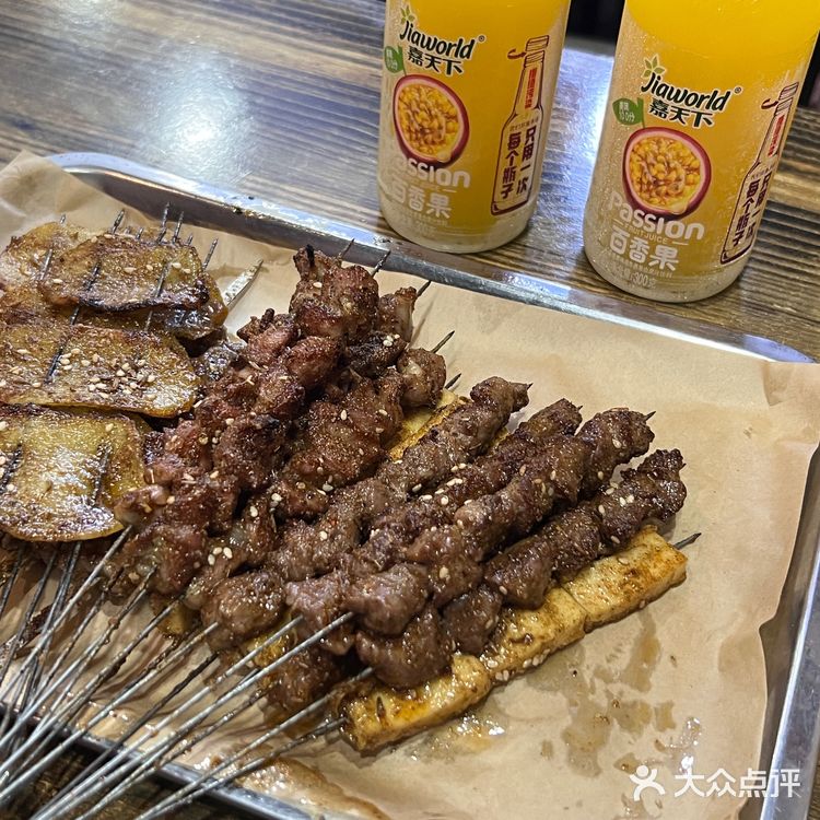 很有名的堤角朱爹爹烧烤