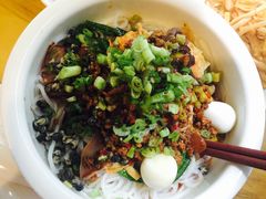-水平有限螺蛳粉(宏达大厦店)