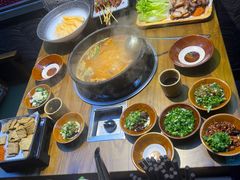 -贵厨酸汤牛肉(花果园国际中心店)