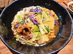 -万记麻辣烫国展总店