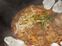 -地锅公社·现炒地锅鸡·地锅鱼·夜宵(罗锦路店)