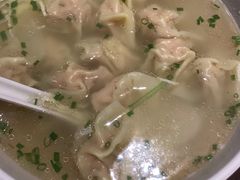 鲜肉小馄饨-东泰祥生煎馆(陕西南路店)