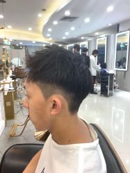 点击看大图 -八佰伴8008星级形象店