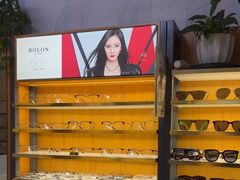 -优医视平价眼镜蔡司依视路折扣工厂店(十里堡店)