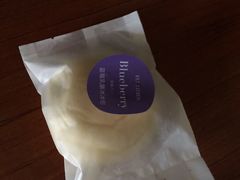 蓝莓乳酪冰冰包-法桐蛋糕·手作面包(万象城店)