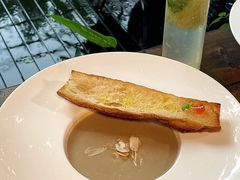 -喜洲吧·江畔老船厂·庭院餐厅(喜临院店)