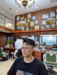 -尼特斯男士发型馆