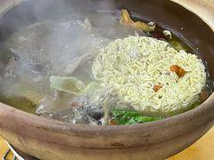 -威邵鸡煲(西华路总店)