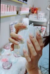 -小黑瓶美甲美睫