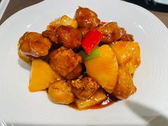 菠萝咕噜肉-有璟阁港式餐厅(国贸商城店)