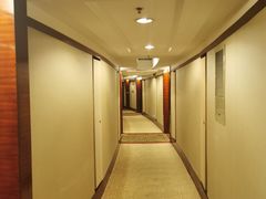-深圳富苑皇冠假日套房酒店