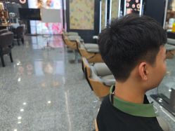 -藤野造型·烫·染发型设计店