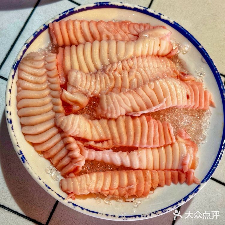 自制猪牙梗蛋炒饭!香迷糊了![调皮]