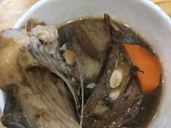 -粘豆包柴火铁锅炖