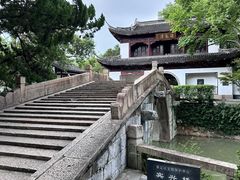 -汇龙潭