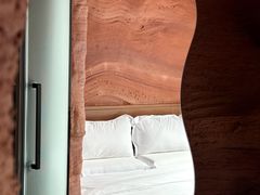 -幸栖洞穴设计酒店(成都春熙路店)