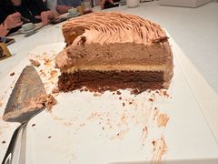 -VERIE BAKEHOUSE