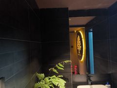 -泰·菩提树下[泰式按摩x精油SPAx肩颈头疗](新景店)