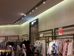 -URBAN REVIVO(佛山南海万达广场店)