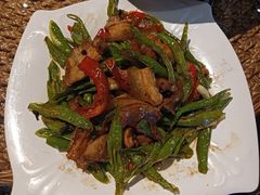 -牛头鱼庄·地道广西菜(西明店)