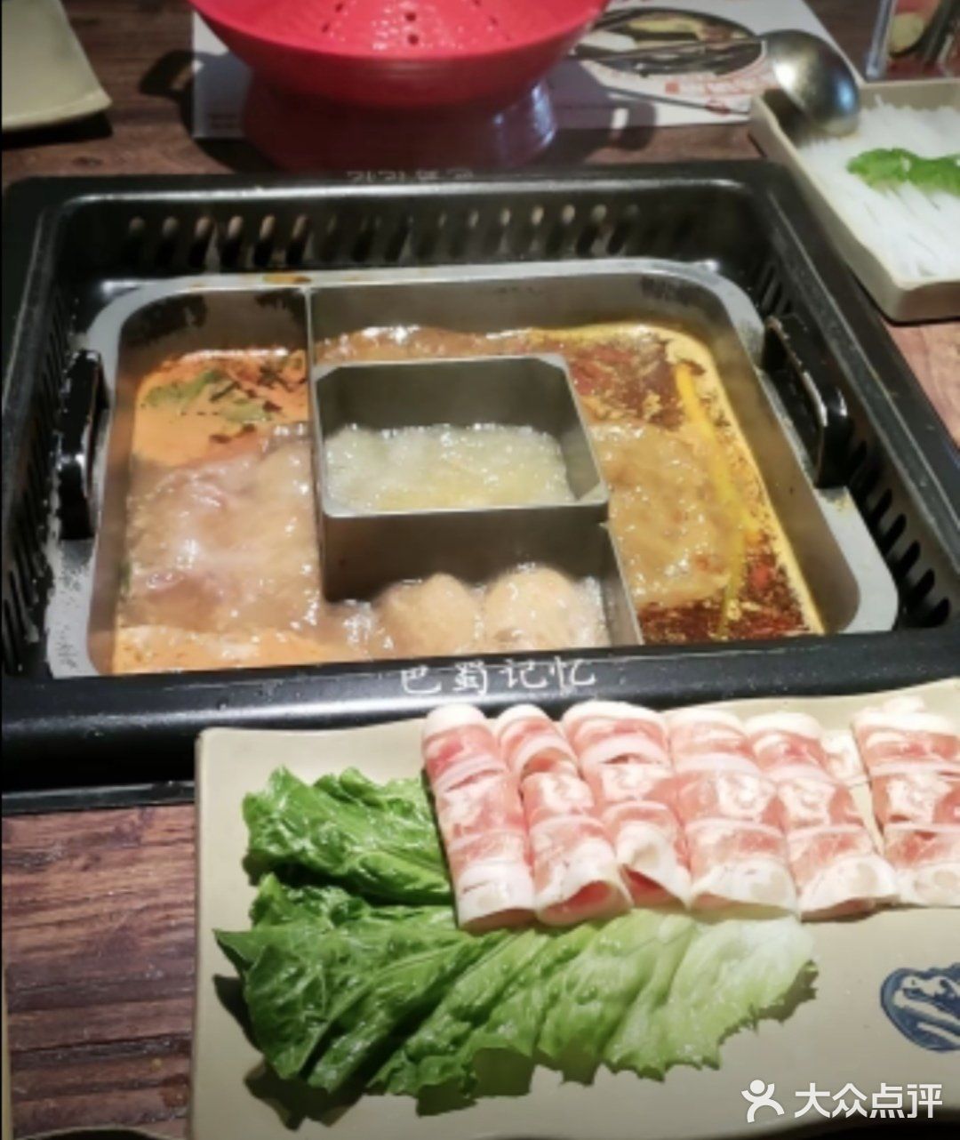 门店精选食材源自八百里蜀地，每一样都是当日鲜