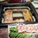 门店精选食材源自八百里蜀地，每一样都是当日鲜