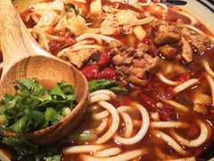 -鑫花溪牛肉米粉(东环大润发店)
