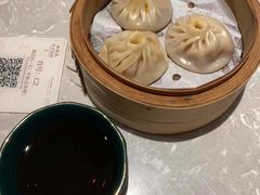 蟹粉汤包-松鹤面馆·古法焖肉面(观前店)