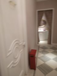 -蕾蕾美颜美容美体