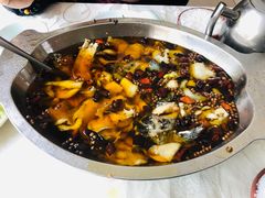 -鑫巴蜀小镇 · 水煮鱼专研店(玉桥店)