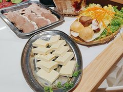 -王奋斗贵州酸汤牛肉火锅