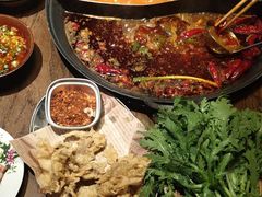 -萍姐火锅·公路夜市(武汉首店)