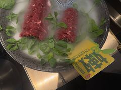 -左庭右院鲜牛肉火锅(金山万达店)