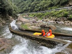 -安吉龙王山峡谷漂流